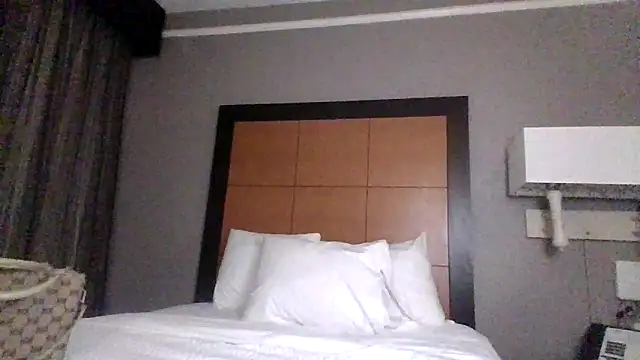 Snapshot of sexybribri@xh chatting on October 11, 2025, 4:12 am sexybribrixh online show from October 11, 2025, 4:12 am
