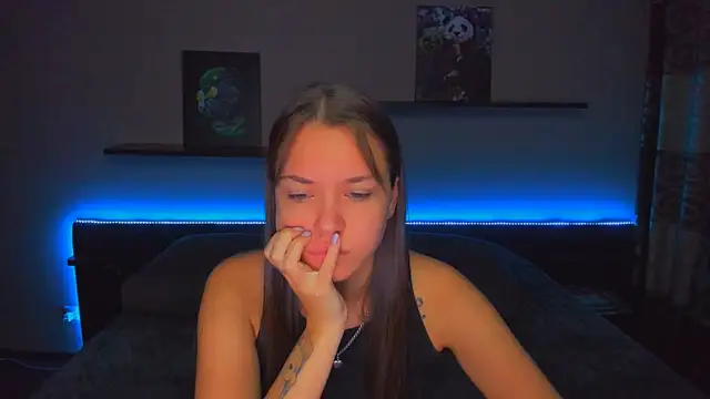 AlexaBarkley online show from December 16, 2025, 12:26 am