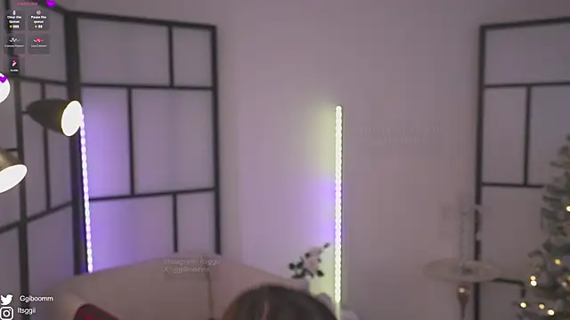 Snapshot of Gigi_ohlala chatting on December 15, 2024, 12:07 am Gigi ohlala online show from December 15, 2024, 12:07 am