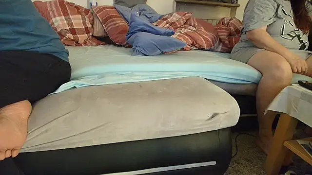 HotBiPaar online show from March 15, 2025, 10:00 pm