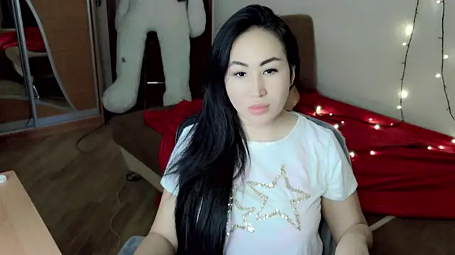 AsianQueens online show from December 9, 2024, 4:05 pm