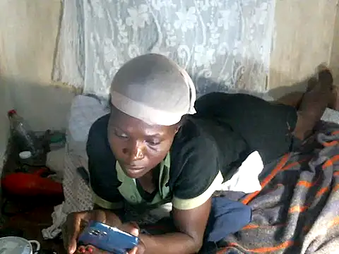 cute-shamza online show from December 19, 2025, 6:09 am