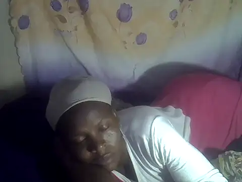 cute-shamza online show from June 13, 2026, 6:33 am