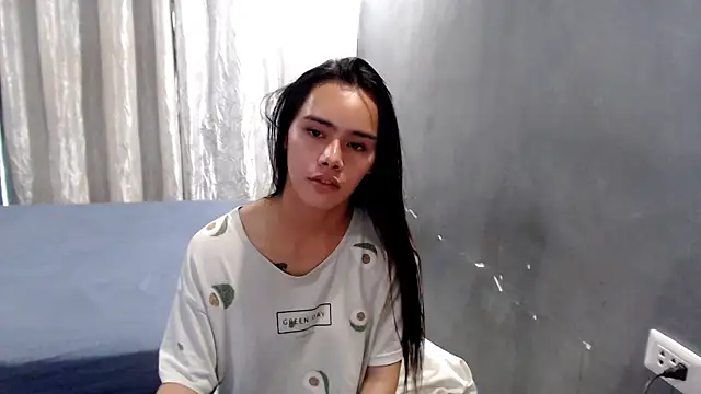 Snapshot of shecutie69 chatting on May 2, 2026, 12:59 am shecutie69 online show from May 2, 2026, 12:59 am