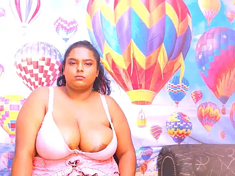 Snapshot of Indianfairy99 chatting on January 24, 2025, 1:45 am Indianfairy99 online show from January 24, 2025, 1:45 am