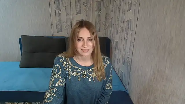 Pilly green  online show from May 12, 2026, 7:05 am