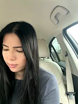 clairewntr online show from December 3, 2025, 11:08 am