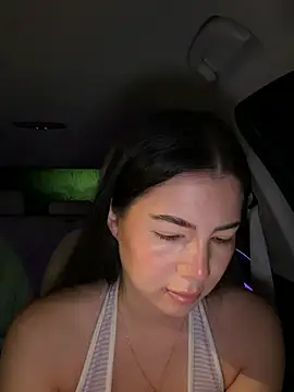 clairewntr online show from February 5, 2026, 8:24 pm