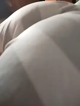 LovlyAnnie online show from November 22, 2025, 6:56 am