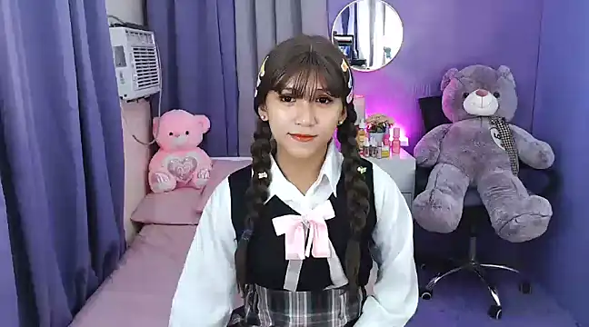 urlovelyfreya online show from February 18, 2025, 4:16 pm