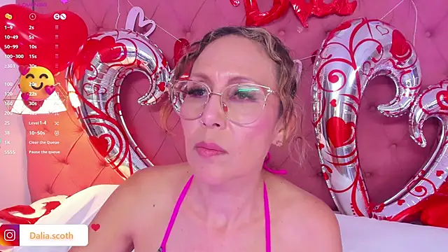 Snapshot of DaliaScoth chatting on February 16, 2025, 1:47 am DaliaScoth online show from February 16, 2025, 1:47 am