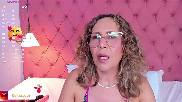 Snapshot of DaliaScoth chatting on March 3, 2025, 10:20 pm DaliaScoth online show from March 3, 2025, 10:20 pm