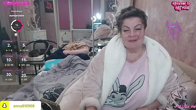 Snapshot of femme_fatale1 chatting on October 27, 2025, 6:01 pm femme fatale1 online show from October 27, 2025, 6:01 pm