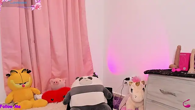 SophieRossi online show from February 20, 2026, 3:25 am