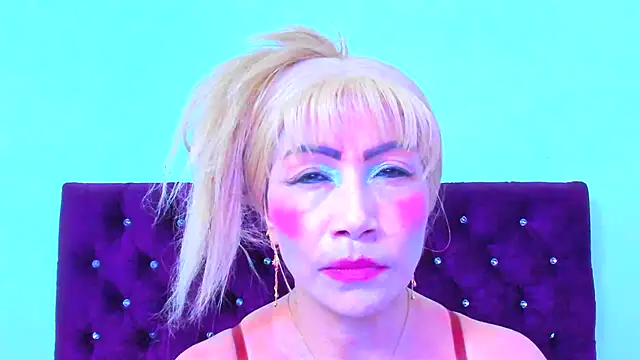 Snapshot of almabeckelt chatting on September 26, 2025, 8:13 pm almabeckelt online show from September 26, 2025, 8:13 pm