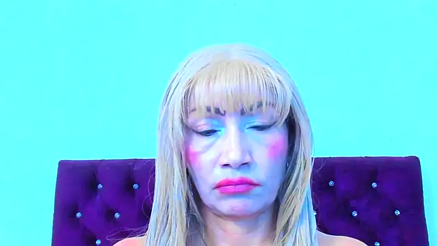 Snapshot of almabeckelt chatting on September 29, 2025, 8:24 pm almabeckelt online show from September 29, 2025, 8:24 pm