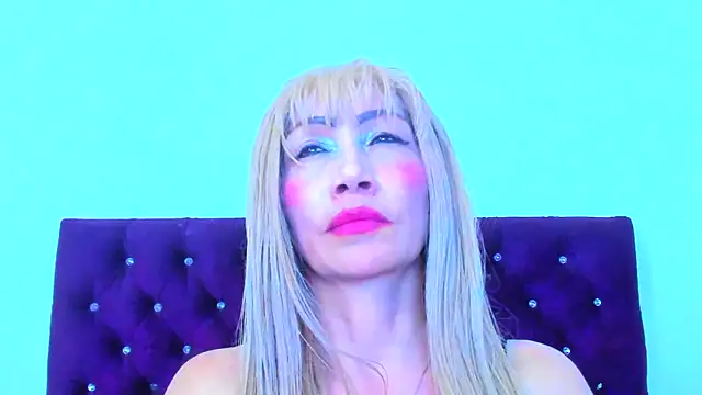 Snapshot of almabeckelt chatting on October 11, 2025, 8:07 pm almabeckelt online show from October 11, 2025, 8:07 pm