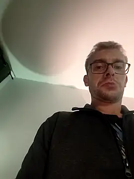 Snapshot of Geilalsboter23 chatting on November 4, 2025, 9:14 pm Geilalsboter23 online show from November 4, 2025, 9:14 pm