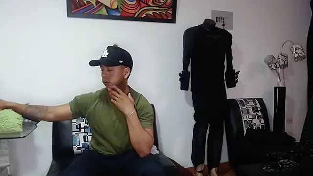 Black hot266 online show from November 6, 2025, 2:07 pm