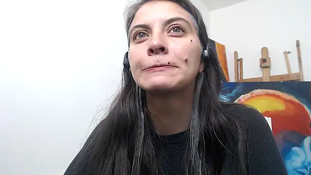 mariecam420 online show from December 11, 2024, 2:44 pm