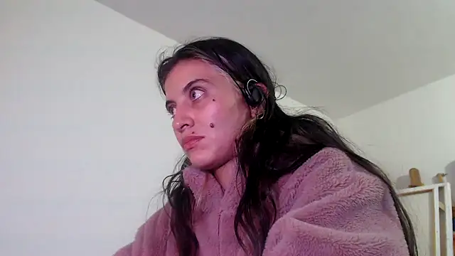 mariecam420 online show from December 17, 2024, 7:18 am