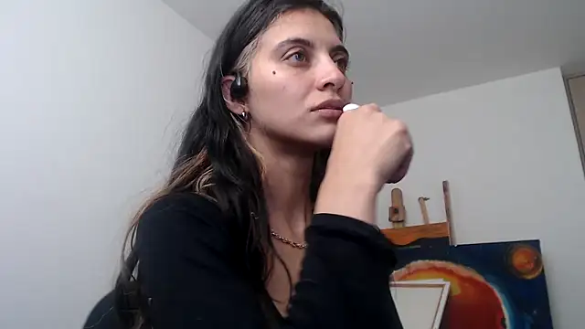mariecam420 online show from December 17, 2024, 6:09 pm