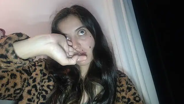 mariecam420 online show from December 28, 2024, 12:04 am