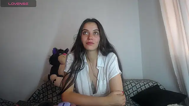 mariecam420 online show from November 25, 2025, 9:48 pm