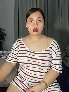 mysticofcum online show from June 26, 2026, 6:23 pm