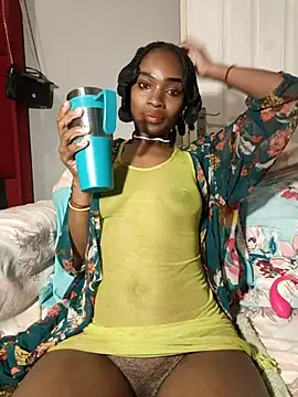 HoneyDropsX online show from June 12, 2026, 4:44 am
