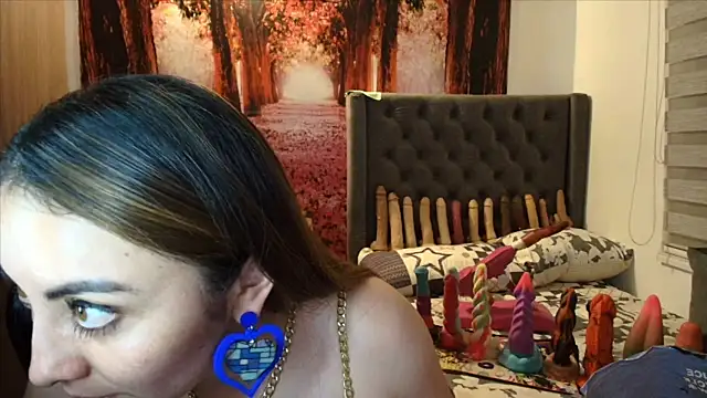 sofia23dirty online show from February 12, 2026, 10:49 pm