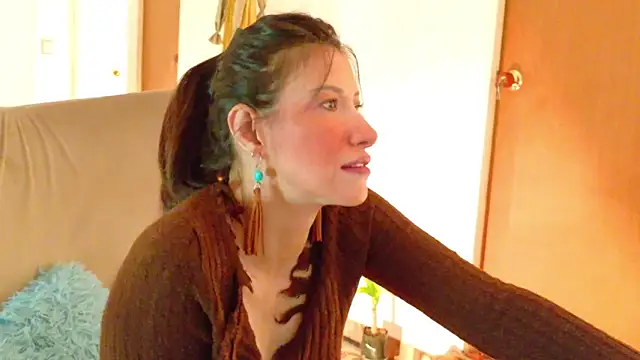 magali 19 online show from May 1, 2026, 12:37 am