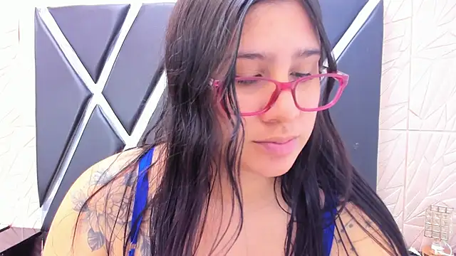 MiaCelestte online show from March 5, 2025, 10:10 pm