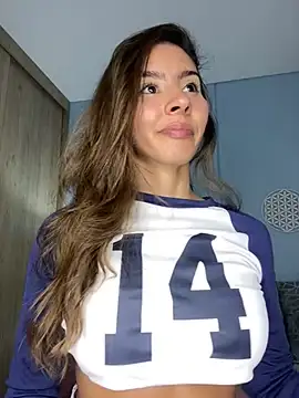 Snapshot of RouseColins chatting on January 13, 2025, 3:01 am RouseColins online show from January 13, 2025, 3:01 am