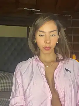 Snapshot of RouseColins chatting on February 2, 2025, 11:32 pm RouseColins online show from February 2, 2025, 11:32 pm