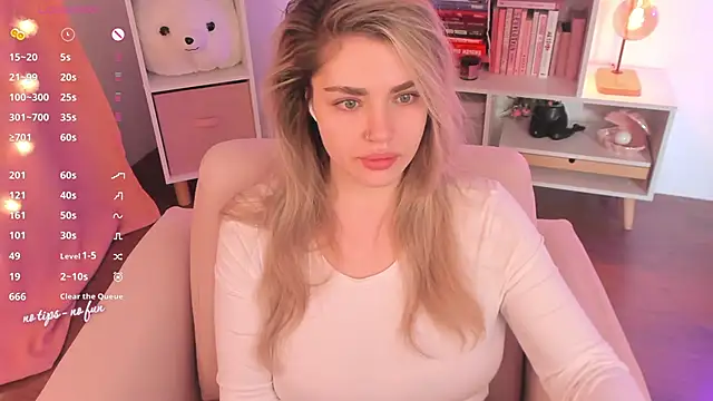 Snapshot of pussy-kattt chatting on January 25, 2025, 11:13 am pussy-kattt online show from January 25, 2025, 11:13 am