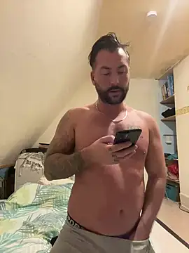 2guysforu online show from February 6, 2025, 5:09 pm