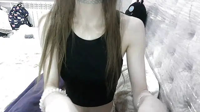 Snapshot of KittyBounty chatting on June 25, 2026, 6:56 pm KittyBounty online show from June 25, 2026, 6:56 pm