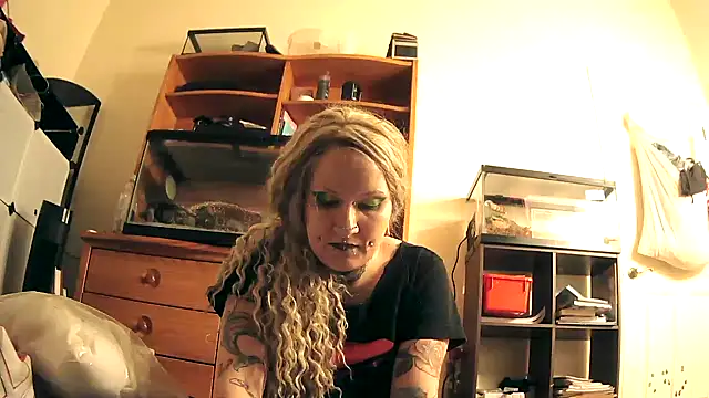 Snapshot of dejadeloree chatting on February 5, 2025, 3:02 am dejadeloree online show from February 5, 2025, 3:02 am