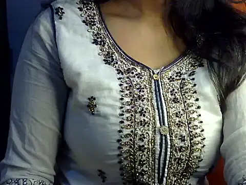 SiaraSiyA online show from May 8, 2026, 5:18 pm