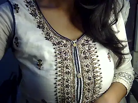 SiaraSiyA online show from May 13, 2026, 5:21 pm