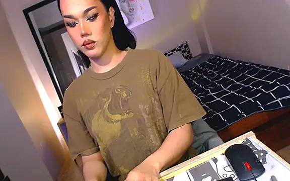 Ur temptress sam online show from March 5, 2025, 6:23 pm