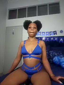 QUEENMANDYY online show from February 8, 2025, 6:22 am