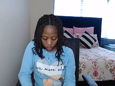 QUEENMANDYY online show from May 21, 2026, 6:31 am