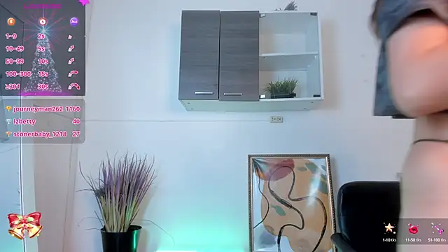 Snapshot of miataylorr1 chatting on December 2, 2024, 3:47 pm miataylorr1 online show from December 2, 2024, 3:47 pm