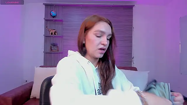 Snapshot of miataylorr1 chatting on January 16, 2025, 1:04 pm miataylorr1 online show from January 16, 2025, 1:04 pm