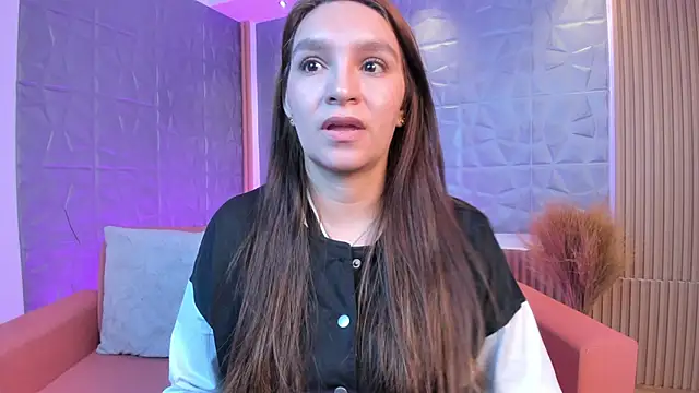 Snapshot of miataylorr1 chatting on February 12, 2025, 12:12 pm miataylorr1 online show from February 12, 2025, 12:12 pm