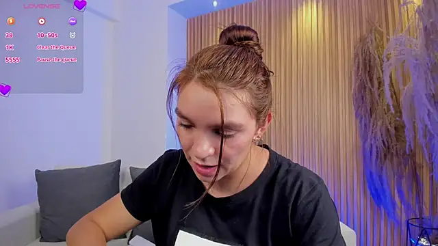 Snapshot of miataylorr1 chatting on February 27, 2025, 6:20 pm miataylorr1 online show from February 27, 2025, 6:20 pm