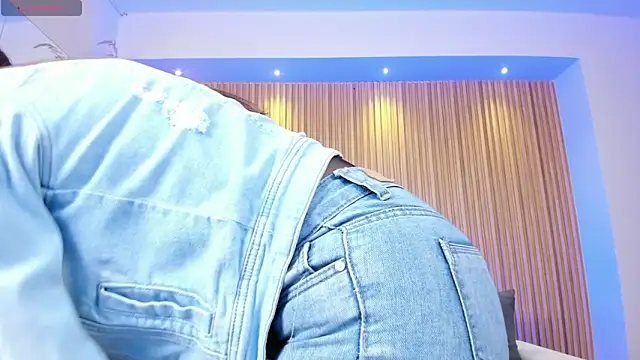 Snapshot of miataylorr1 chatting on March 10, 2025, 11:42 am miataylorr1 online show from March 10, 2025, 11:42 am