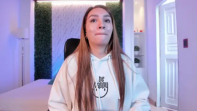 Snapshot of miataylorr1 chatting on October 3, 2025, 12:24 pm miataylorr1 online show from October 3, 2025, 12:24 pm